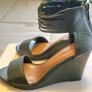 Black leather wedge